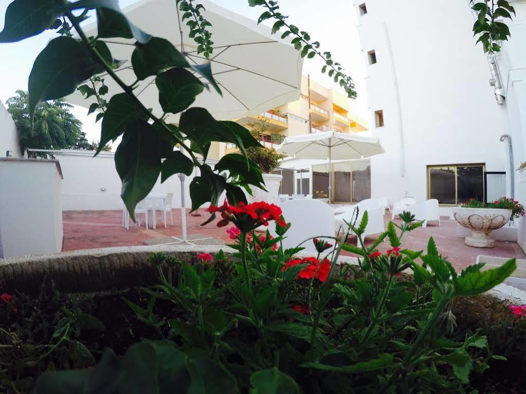 Hotel Riviera บารี ภายนอก รูปภาพ